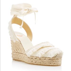 Prepare for summer with new beige espadrilles!